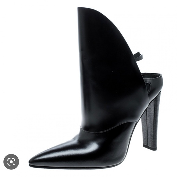 Alexander Wang Lys Cut Out Booties - Picture 1 of 9
